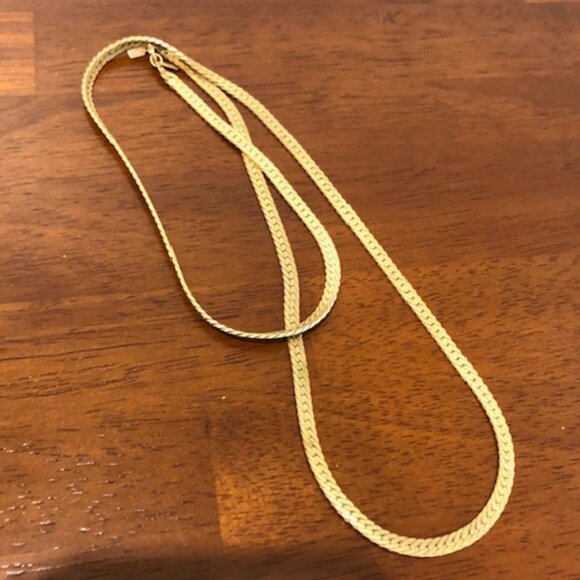 Vintage Gold Tone Long Chain. - Picture 3 of 12